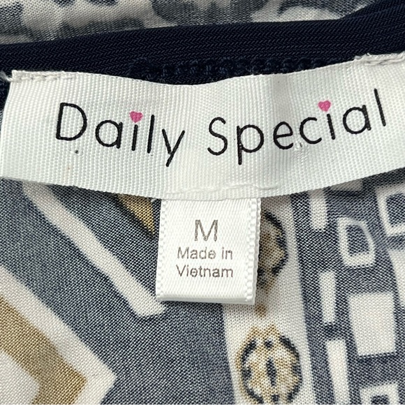 Women's Daily Special Multi-colored Tank Top, Decorative Keyhole Front/Back Sz M - Picture 3 of 7